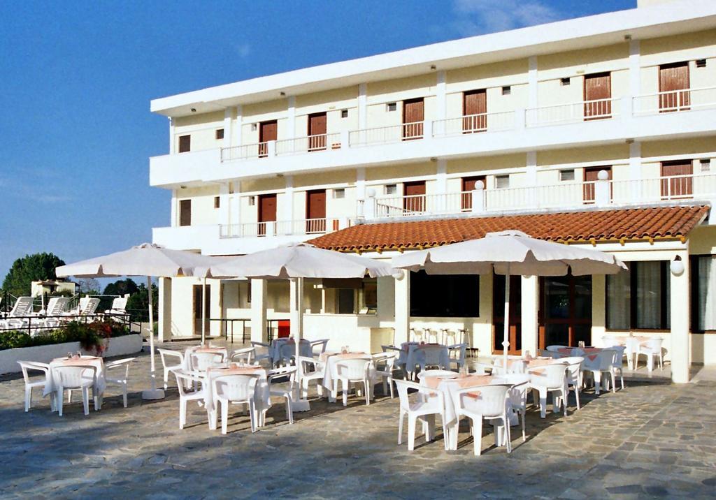 Hotel Prassino Nissi Moraḯtika Luaran gambar