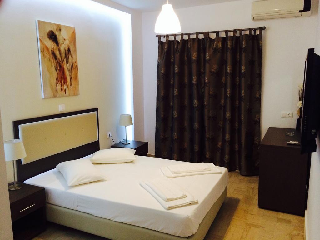 Hotel Prassino Nissi Moraḯtika Luaran gambar