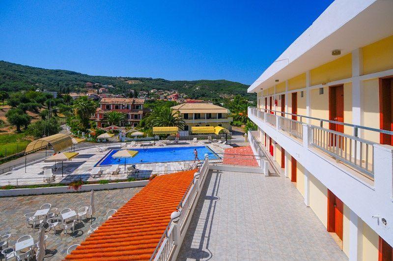 Hotel Prassino Nissi Moraḯtika Luaran gambar
